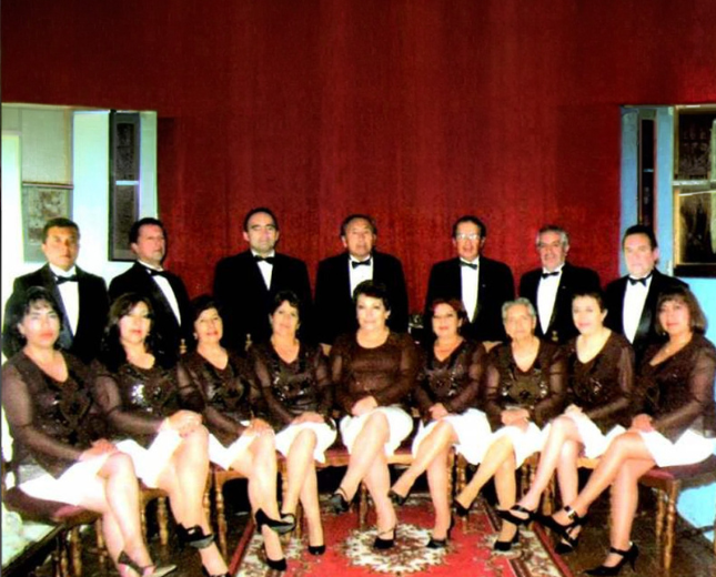 CORO CANTARES DE COLOMBIA