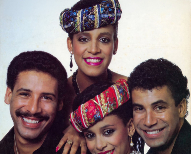 LOS VECINOS
