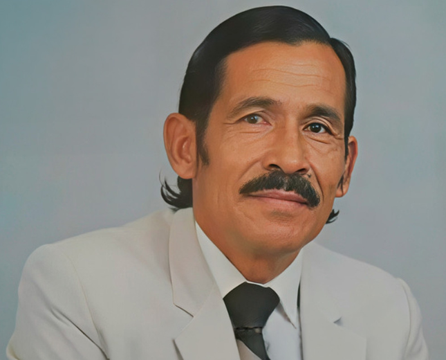 RÓMULO CAICEDO